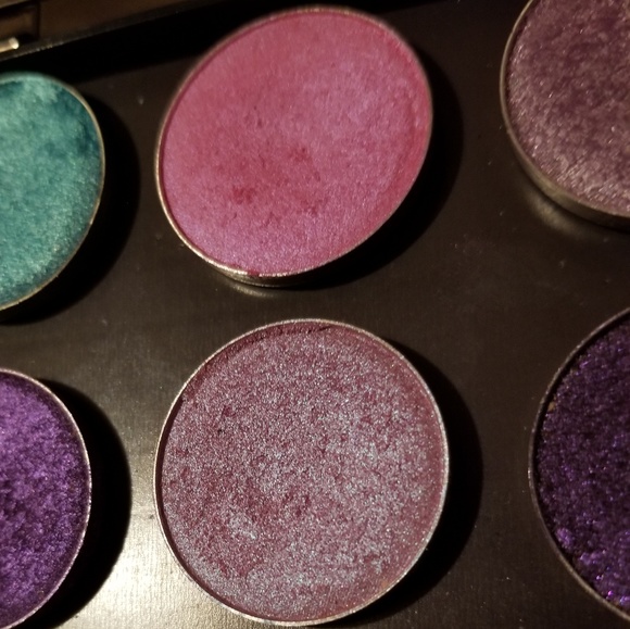 ⚠️SOLD⚠️ 9 ABH & MUG Single Eyeshadows Bundle - Picture 4 of 8